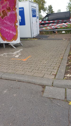 Behinderten-WC im Abseits